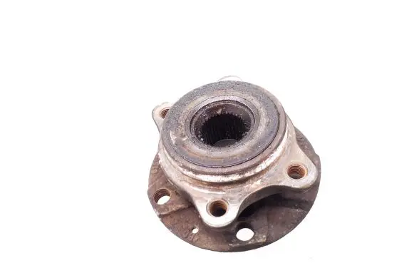 Audi A4 S4 B7 8E 8H Front wheel hub 4B0615B