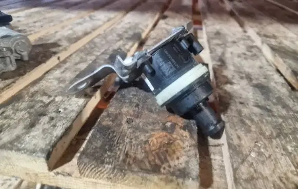 Buick Encore I Secondary air pump 95383966