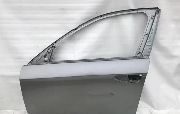 Alfa Romeo 159 Front door