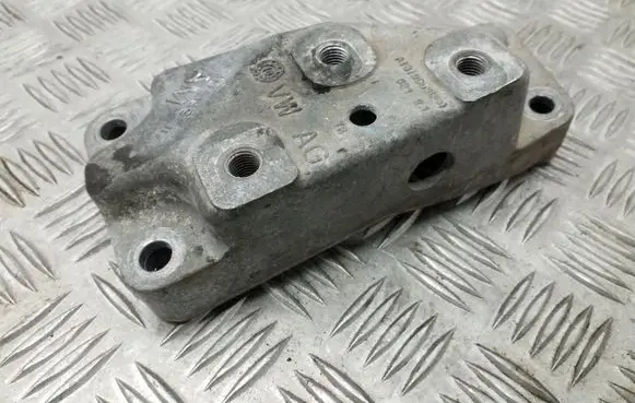 Audi A3 S3 A3 Sportback 8P Gearbox mounting bracket 1K0199117 1K0199117AM