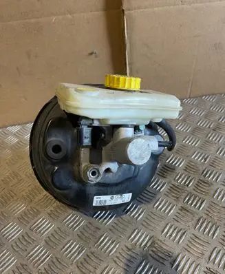 Audi A4 S4 B7 8E 8H Brake booster 8E0612105P