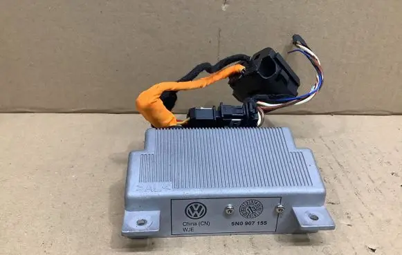 Volkswagen Tiguan Voltage converter/converter module 5N0907155