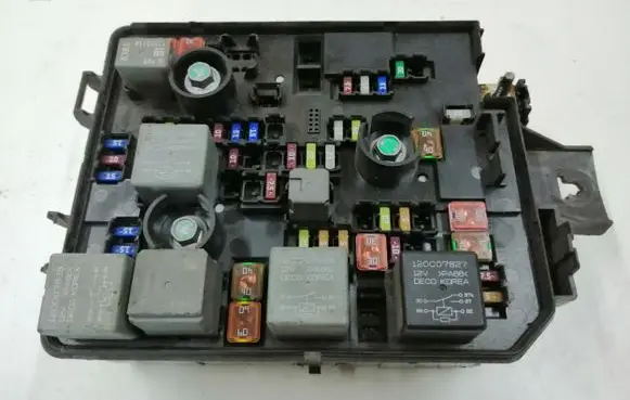 Opel Mokka Fuse module 94520906 0000407