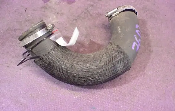 Citroen C4 I Intercooler hose/pipe