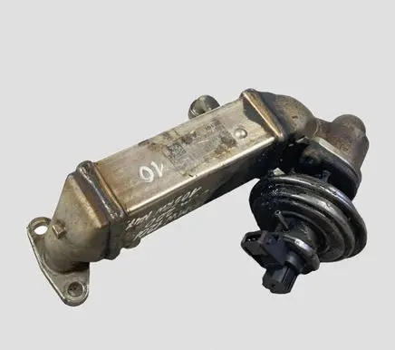 BMW 1 E81 E87 EGR valve cooler 7805189 N3659004