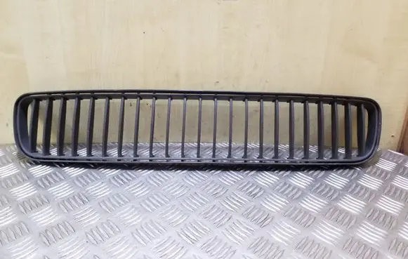 Skoda Fabia Mk2 (5J) Front bumper lower grill 5J0853677