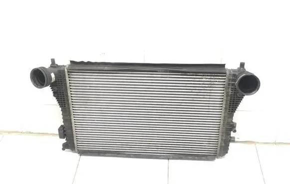 Volkswagen Golf V Intercooler radiator 1K0145803