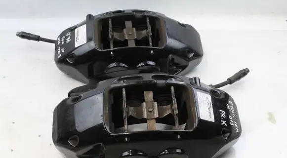 Front brake caliper