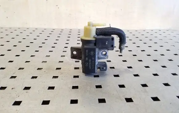 Nissan Qashqai Turbo solenoid valve 8200790180
