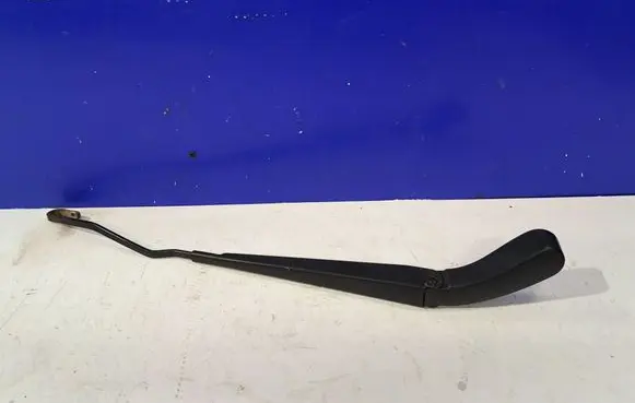 Volvo S60 Windshield/front glass wiper blade 8624243