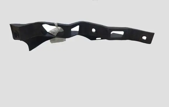 Volkswagen PASSAT B6 Front bumper mounting bracket 3C0807890