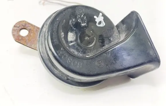 BMW 5 E39 Horn signal 011157