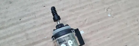 Audi RS Q8 Headlight level adjustment motor 92002641