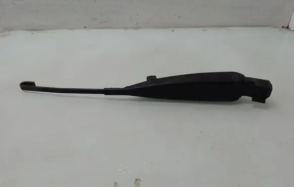 Mercedes-Benz E W210 Front wiper blade arm 