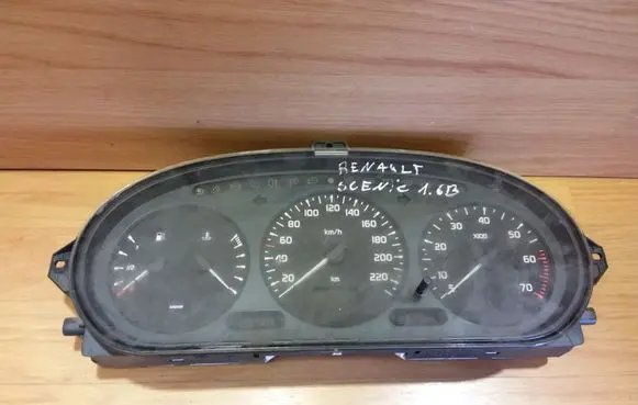 Renault Scenic I Speedometer (instrument cluster) 215781612