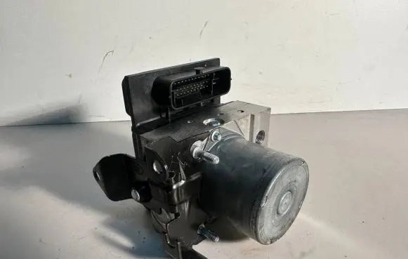 Land Rover Discovery 4 - LR4 ABS Pump 0265239503 5625L8110814