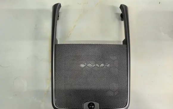 Chevrolet Captiva Dash center speaker trim cover 20821004