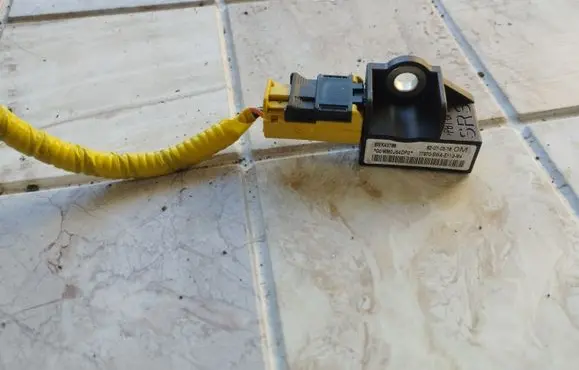 Honda CR-V Airbag deployment crash/impact sensor 5WK43786