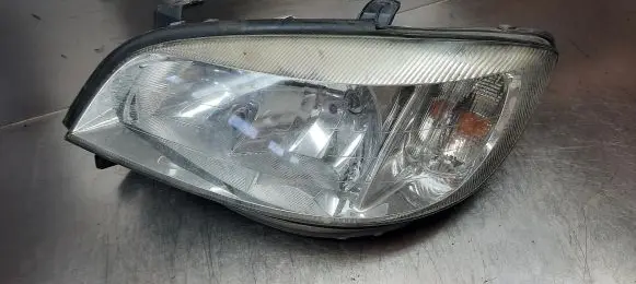 Opel Zafira B Front reflector 