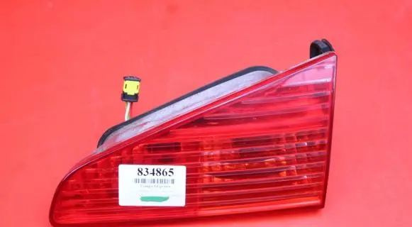 Peugeot 607 Rear/tail lights 2543D