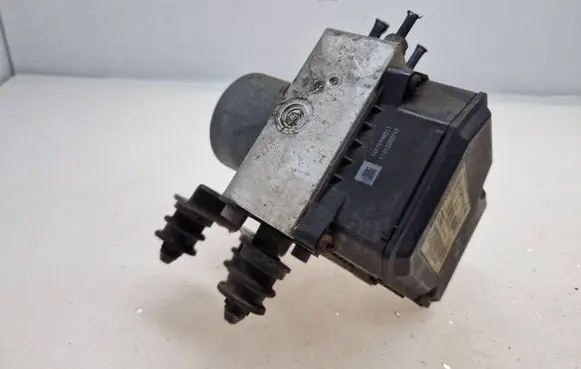 Volkswagen PASSAT B7 ABS Pump 3AA614109AF