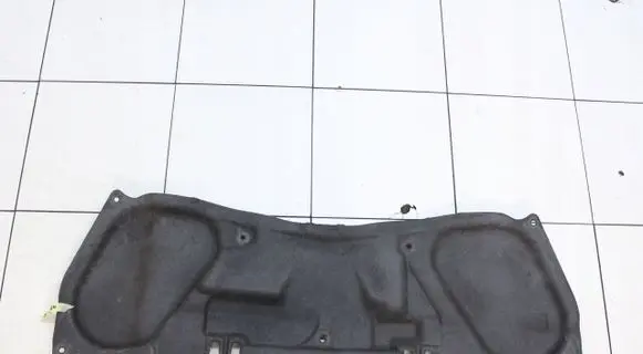 Engine bonnet/hood sound/heat insulation
