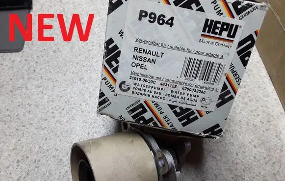 Opel Vivaro Water pump 4431125 8200332040 2101000Q0C