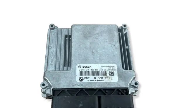 BMW 1 E81 E87 Engine control unit/module 0281016068 8506281 030414009