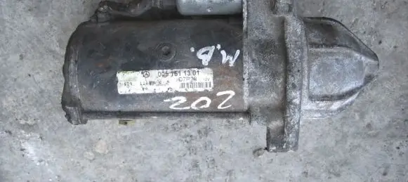 Mercedes-Benz E W211 Starter motor A0051511301