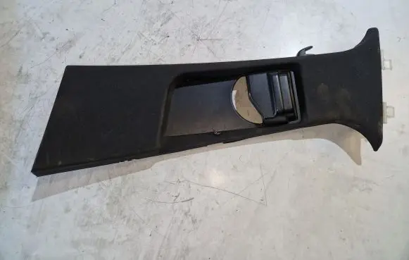 Mercedes-Benz E W212 (B) pillar trim (top) A2126901926