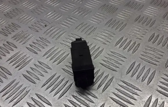 Mitsubishi Space Star Headlight level adjustment motor MR114072