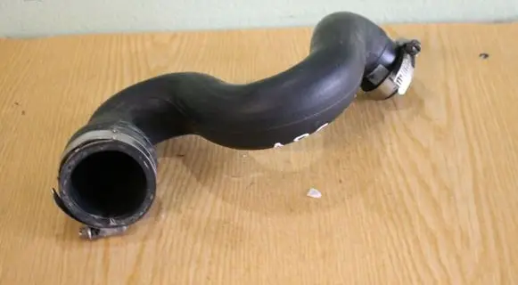 Audi A4 S4 B6 8E 8H Intercooler hose/pipe 8E0145834R