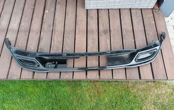 Volkswagen Golf VII Front bumper lip 
