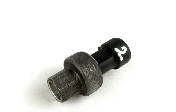 Opel Zafira A Air conditioning (A/C) pressure sensor 09131721
