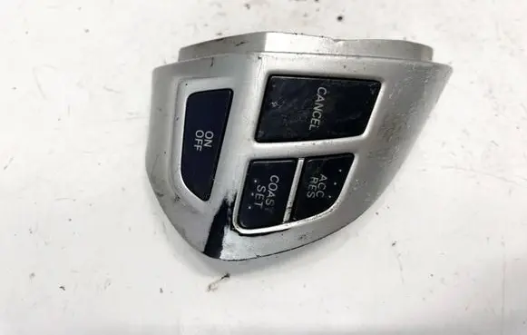 Mitsubishi Outlander Steering wheel buttons/switches 75b473