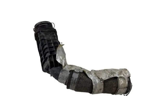 Dacia Dokker Turbo air intake inlet pipe/hose 