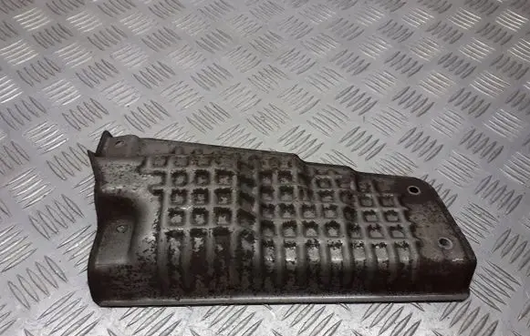 Mitsubishi Outlander Exhaust heat shield 