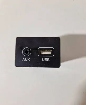 Hyundai Tucson TL USB socket connector 96120D3000 D3000 TLMC1507080280F