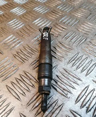 Volkswagen Golf IV Fuel injector 028130201T 0432193747