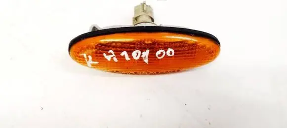 Mazda MPV Front fender indicator light 