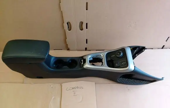 Jeep Compass Center console