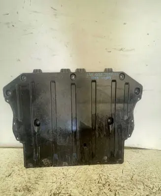 Polestar 2 Engine splash shield/under tray 31694433