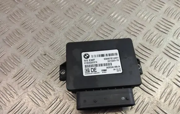 BMW X3 F25 Hand brake control module 6878144
