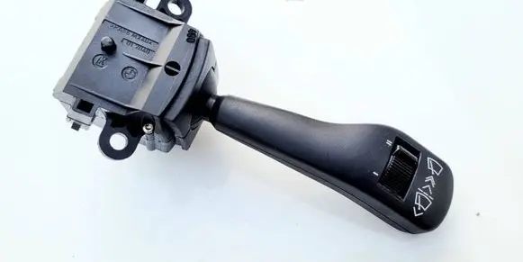 BMW 5 E39 Wiper control stalk 8363664 01204000