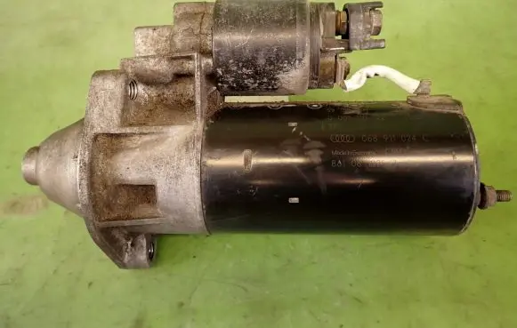 Audi A4 S4 B5 8D Starter motor