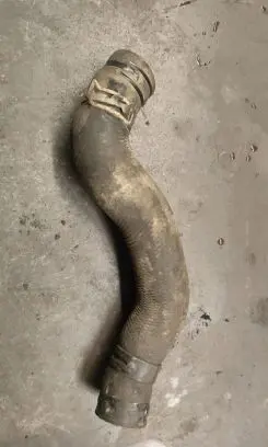 Toyota Land Cruiser (J120) Engine coolant pipe/hose