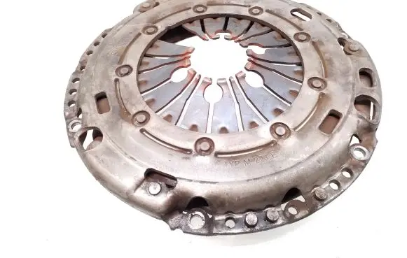 Skoda Octavia Mk2 (1Z) Pressure plate 3082000386