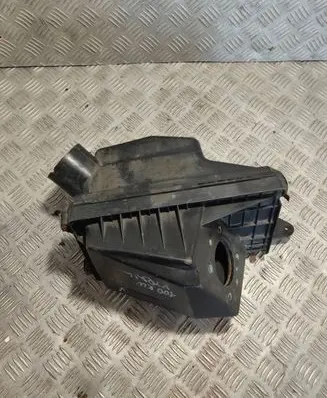 Nissan X-Trail T30 Air filter box BN300 AU600