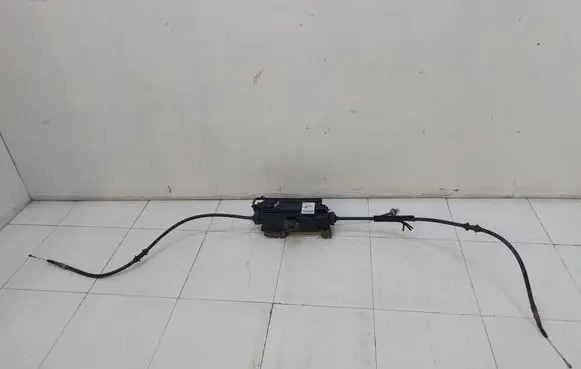 BMW 7 F01 F02 F03 F04 Hand brake/parking brake motor 6790417 13665010 S007406001H