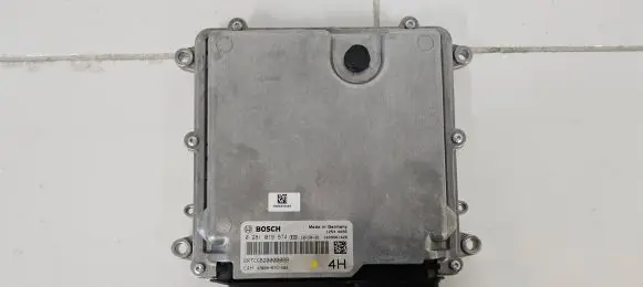 Honda CR-V Engine control unit/module 37820R7CG82 1039S61420 0281019974